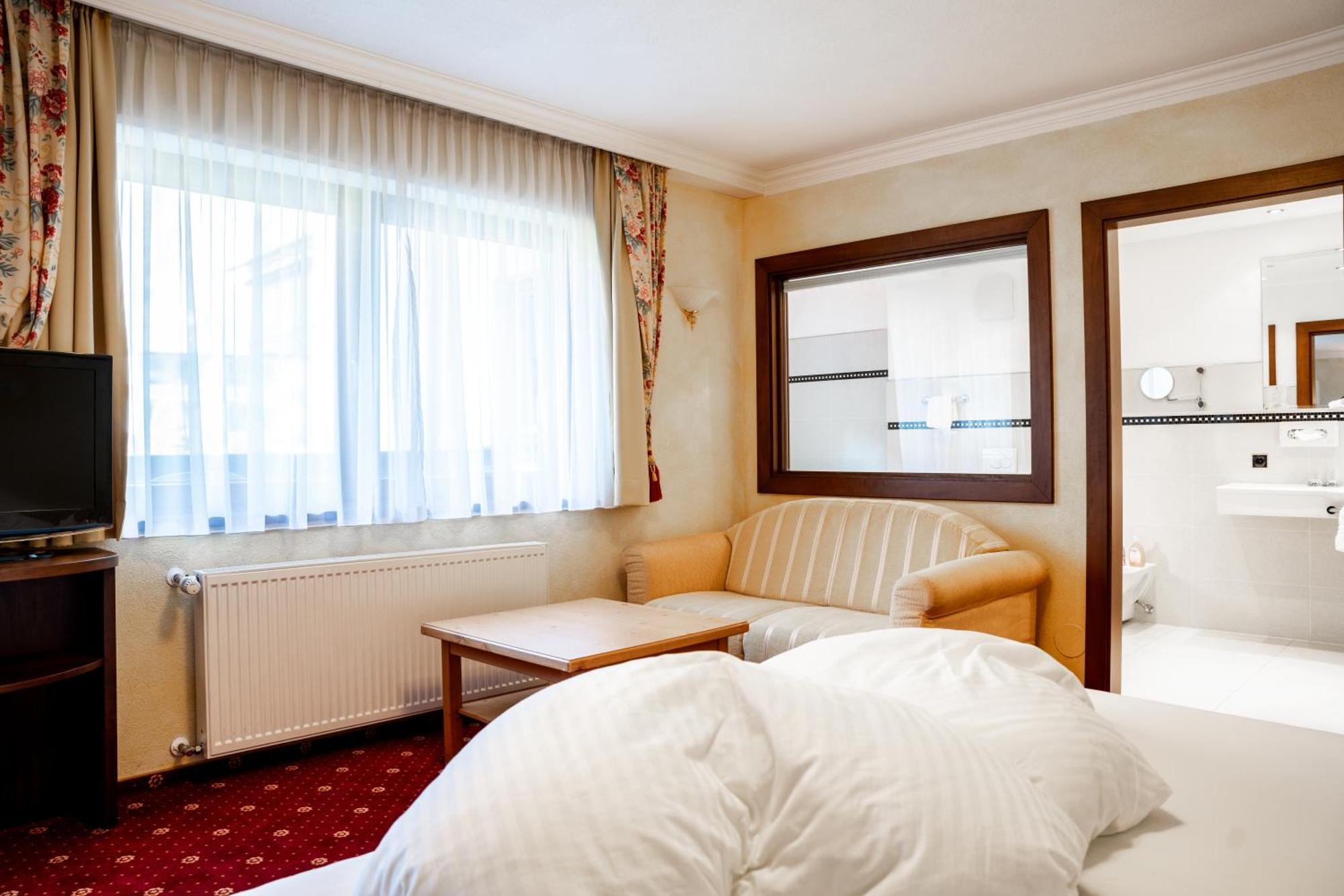 Hotel Maria Theresia Mayrhofen Eksteriør billede